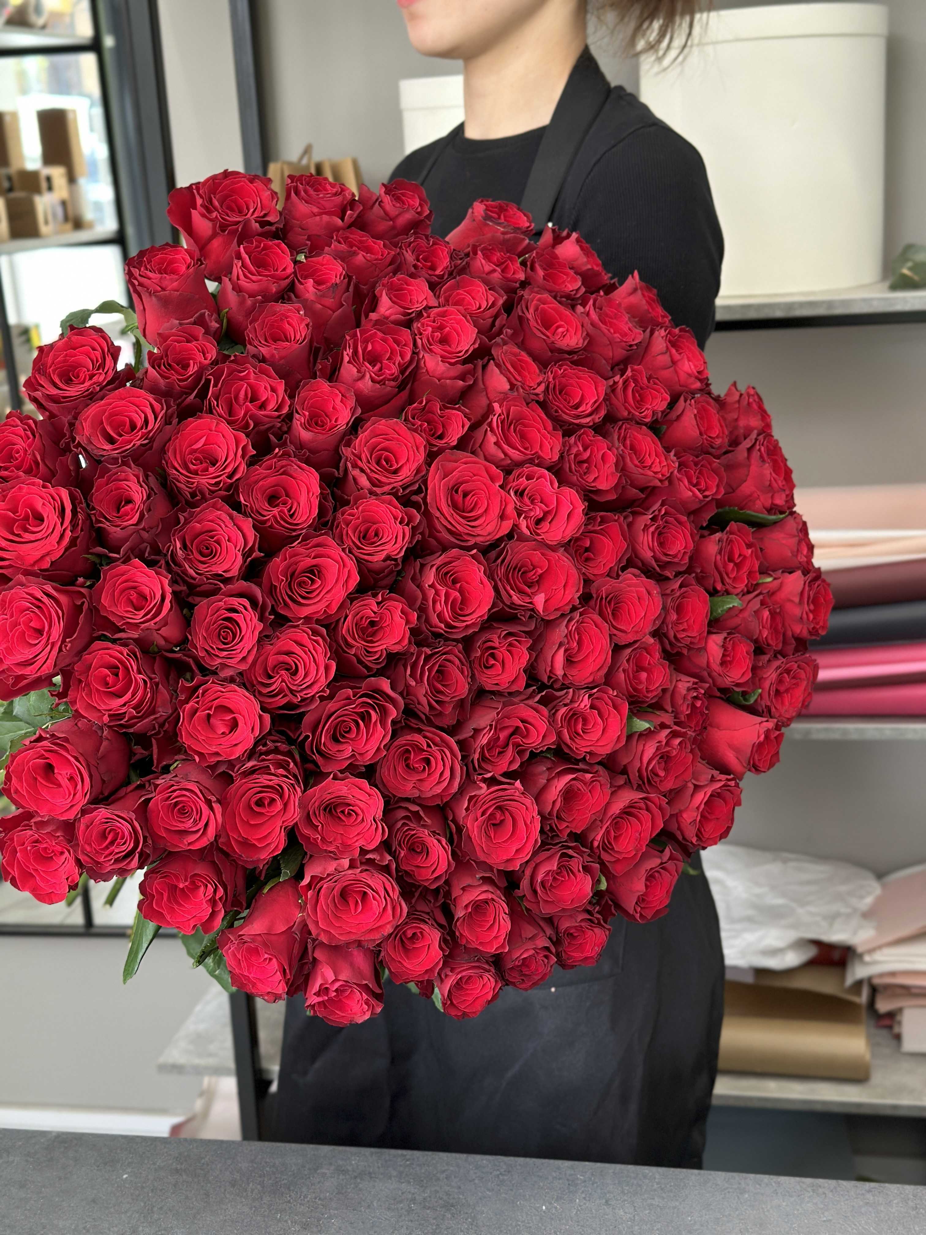 Букет роз Танго: страсть красных роз buket-roz-tango:-strasty-krasnyh-roz